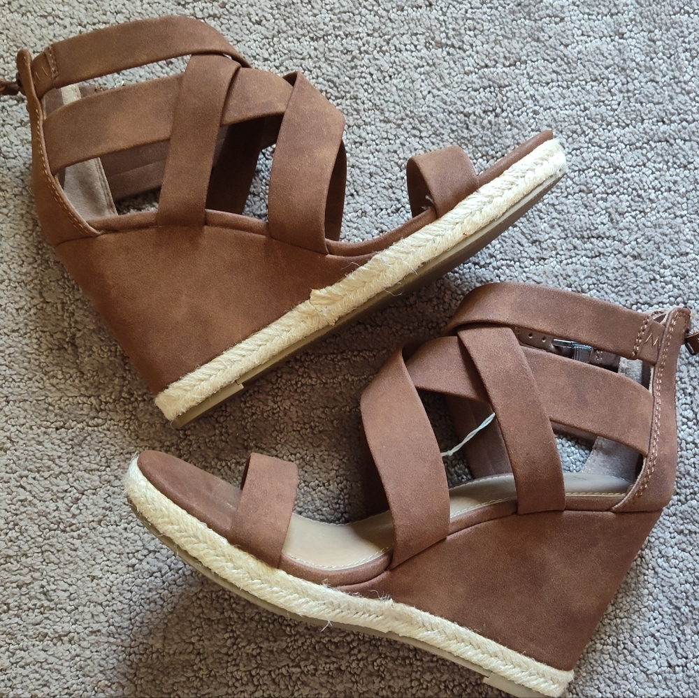Espadrille Wedges / Sandals - Picture 9 of 11